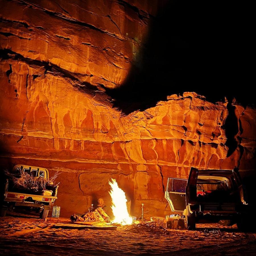 Bedouin Family Camp Hotel Wadi Rum Exterior photo