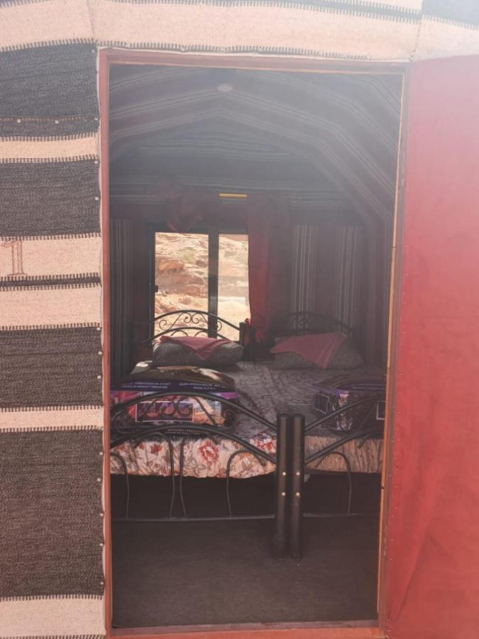 Bedouin Family Camp Hotel Wadi Rum Exterior photo